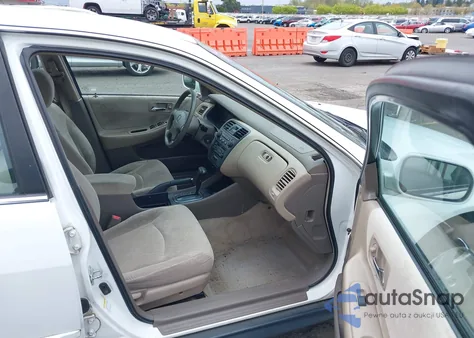 2002 Honda Accord 3.0 Lx из США, поврежденный, VIN 1HGCG16412A074065